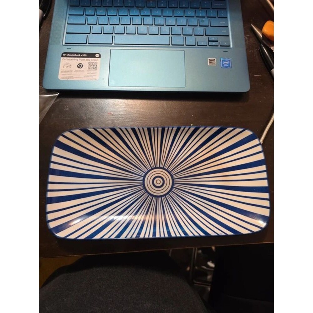 Blue decorative rectangle plate